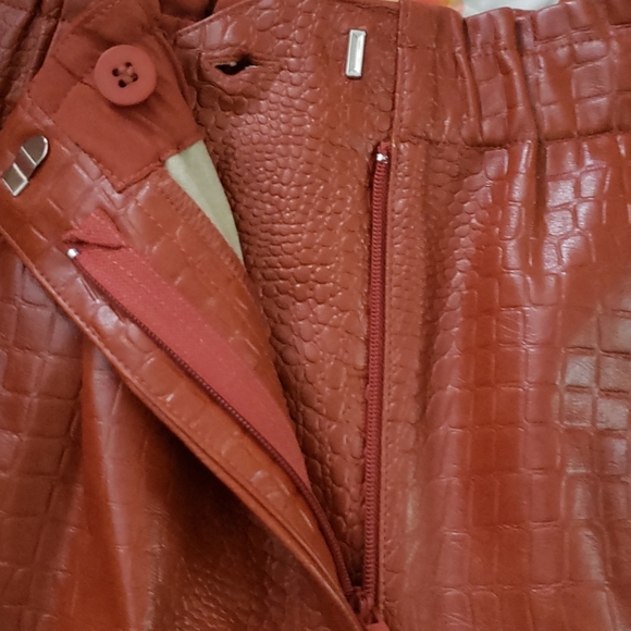 FREE PEOPLE CROC MARE HELENA FAUX LEATHER SHORTS - Picture 5 of 12